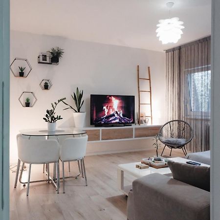 Apartman Franko - Self Check In Osijek Exterior foto